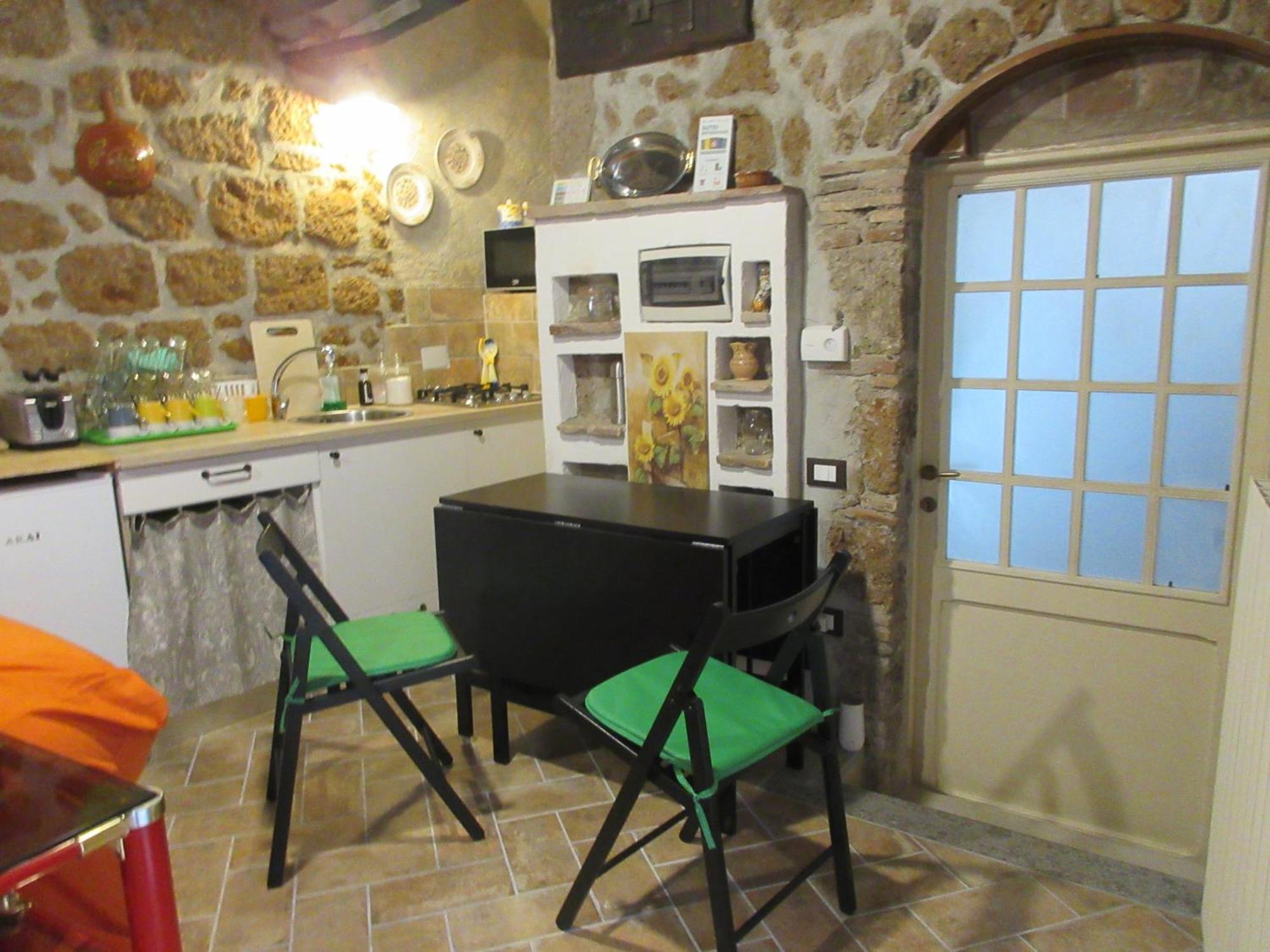 Radici Etrusche Sutri Hotell Rum bild